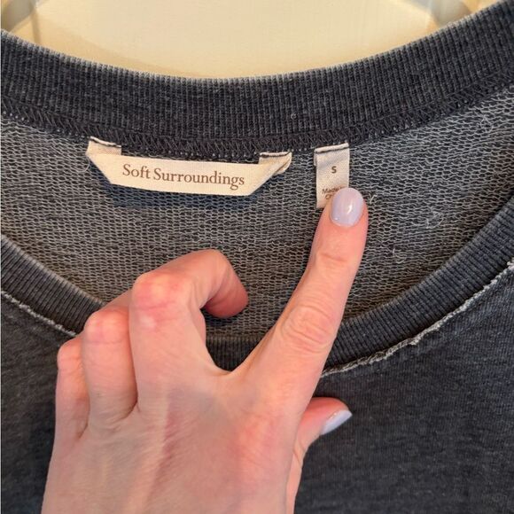 Soft Surroundings Walk in the Park Distressed Sweater in Black size S - Picture 4 of 5